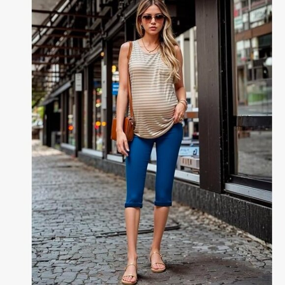 Hybrid & Company Maternity Capri High Waist Stretch Denim Capri, Large - Picture 5 of 9